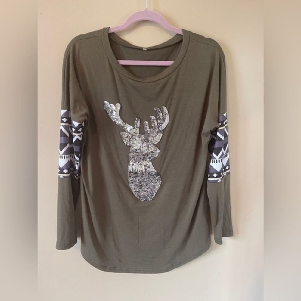 Silver Sequin Reindeer Shirt Size Small